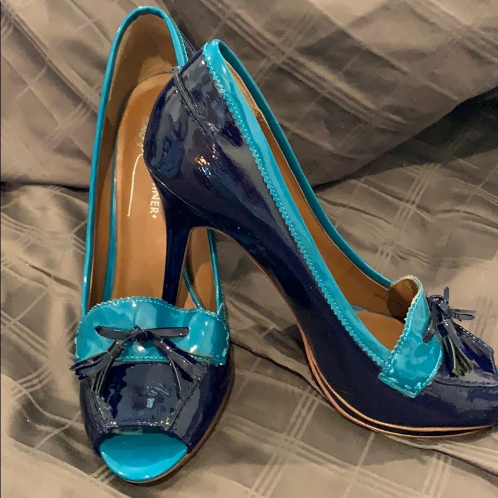 Size 8  Donald J Pliner Stilettos
